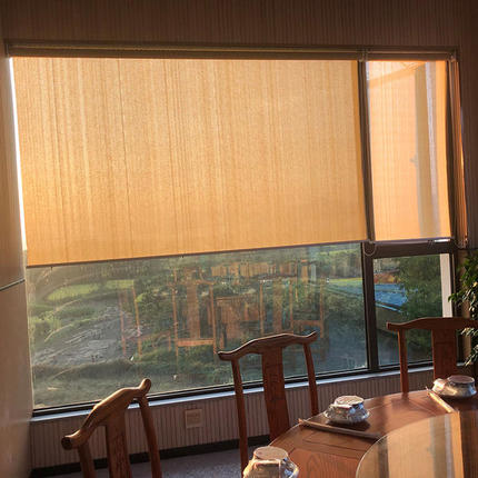 How to choose the right balcony screen?